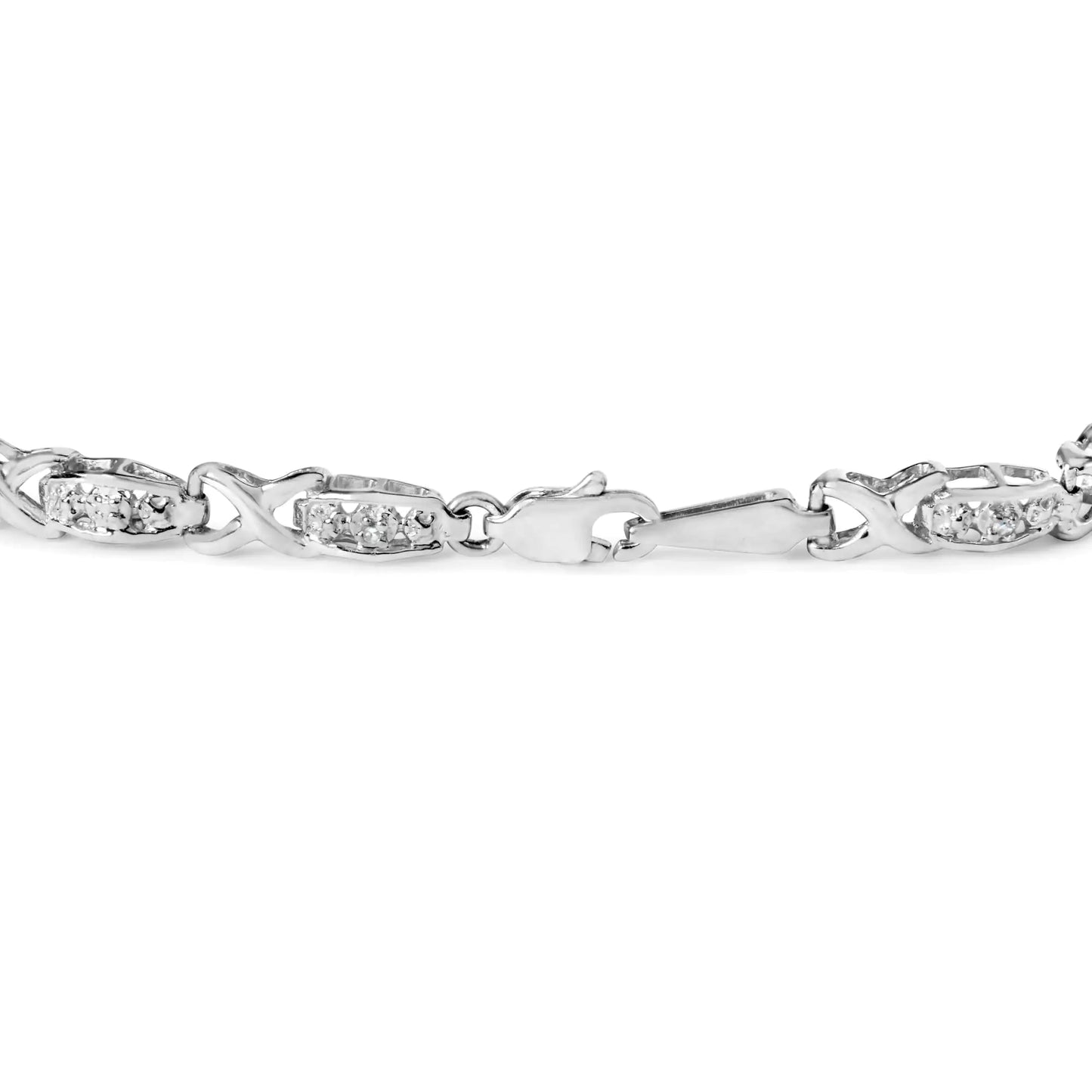 10K White Gold Diamond Accent "X" Link 7" Bracelet (I-J Color, I2-I3 Clarity)